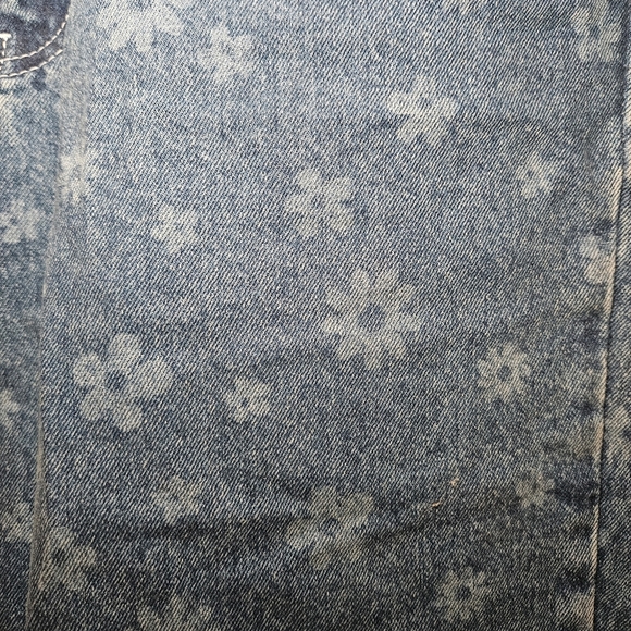 Floral Patterned Blue Jeans - Picture 3 of 12